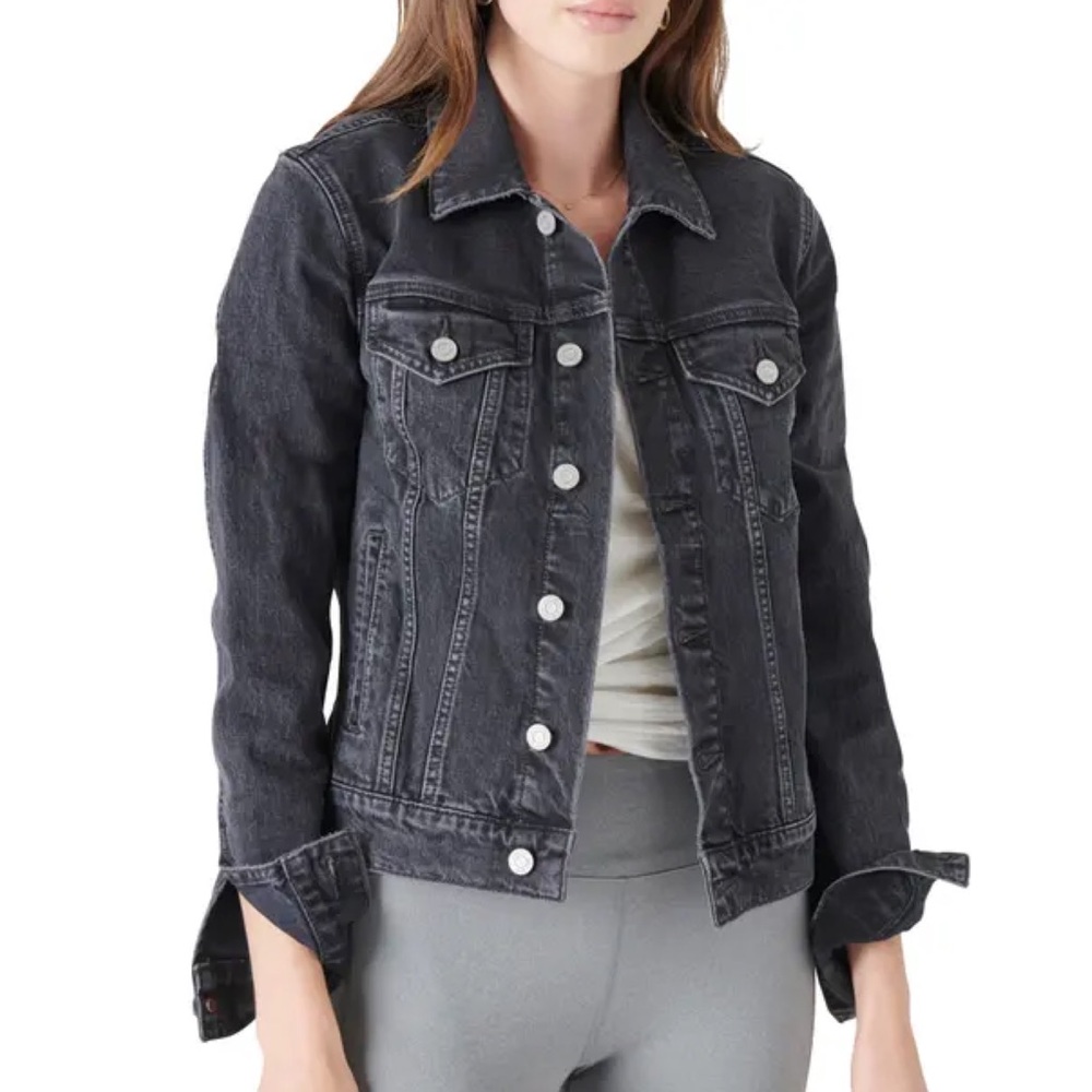 Zara // Black Denim Jacket